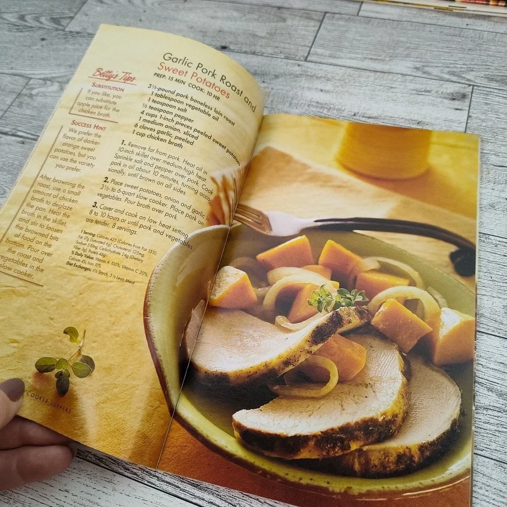 Casseroles and Slow Cooker Meals Cookbook‎ 2002 Booklet Betty Crocker Recipes